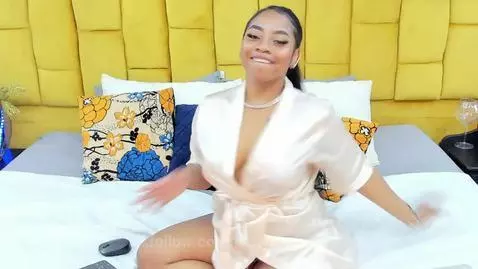 Big ass is ready! by kenya-queen1