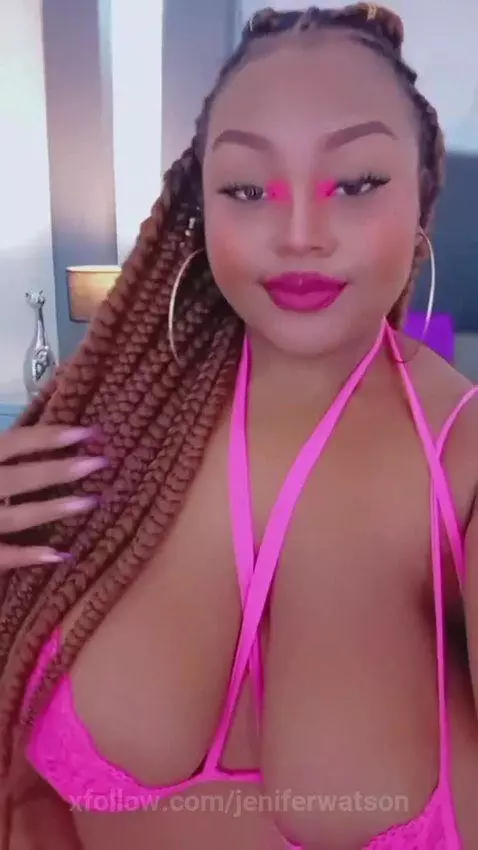 Good morning kiss! 🤍
https://www.camsoda.com/jeniferwatson by jeniferwatson