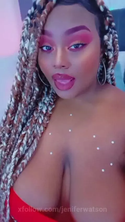 today red passion 💗
https://www.camsoda.com/jeniferwatson by jeniferwatson