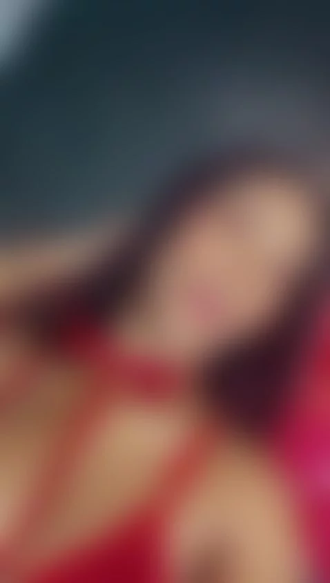 Online now! 💋 by beckyrose