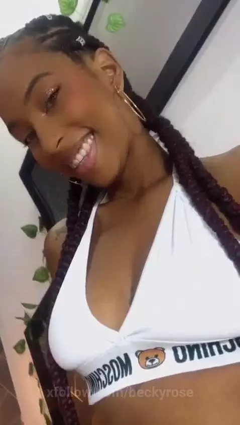 Online now! by beckyrose