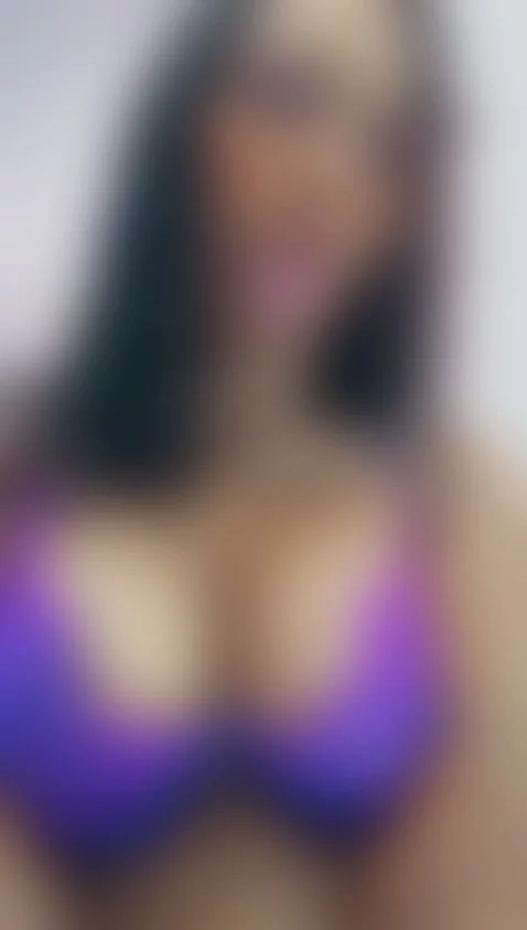 ONLINE NOW! by beckyrose