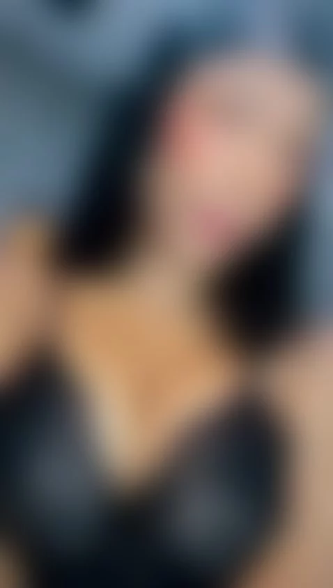 LIVE NOW by beckyrose