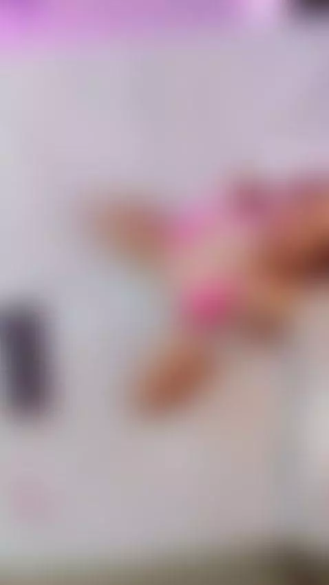 Sittle in that chair I'm going to ride you by liavelez