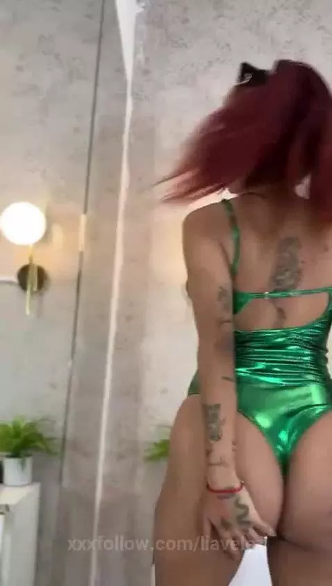 ⭐👀🍭 ​SANTA'​S ​HELPER ​WANTS ​YOUR ​HUGE ​CANDY ​INSIDE 😊🍭💦 by liavelez