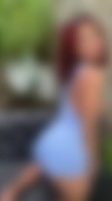 Come touch me a little by liavelez