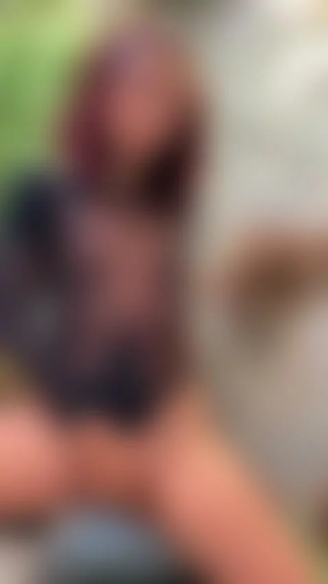 Come I want us to play in my backyard by liavelez