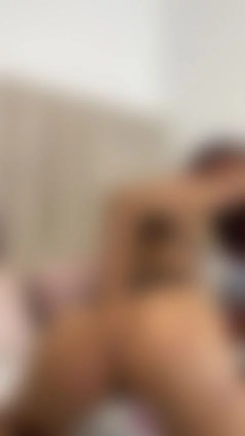 This but is shone for u, do u wanna eat it? by liavelez