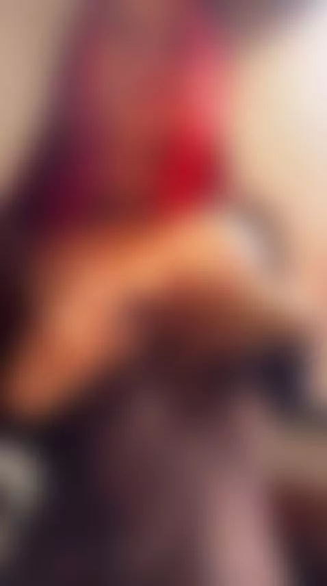 I want a boss who will fuck me while I give him my reports by liavelez