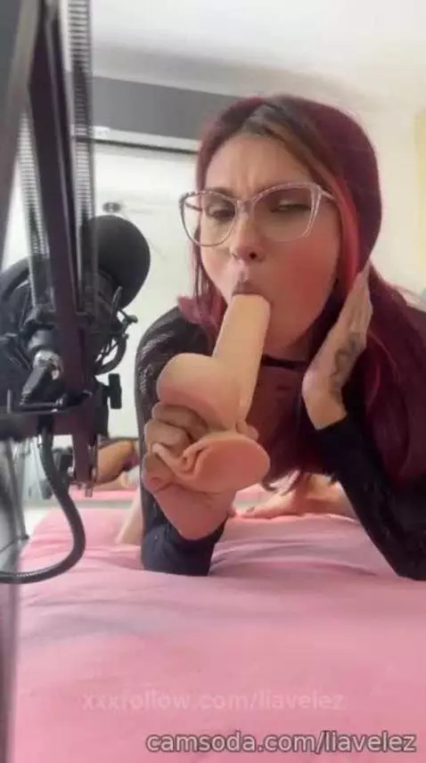 Do you like the sound of this blowjob? by liavelez