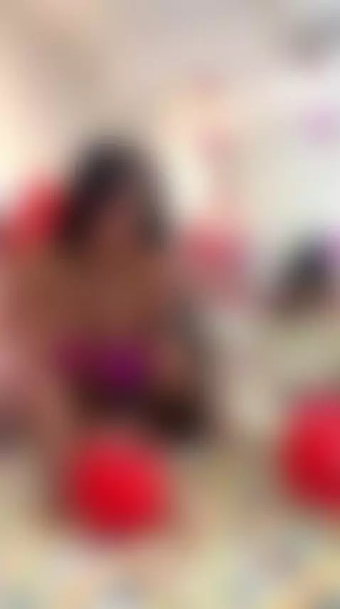 come give you a blowjob with a lot of love by feruribe