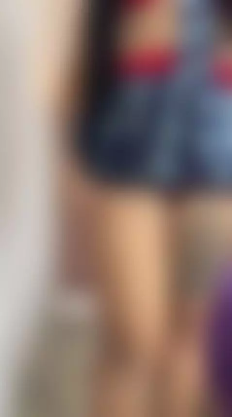 This college student wants a teacher to help her take off he... by feruribe