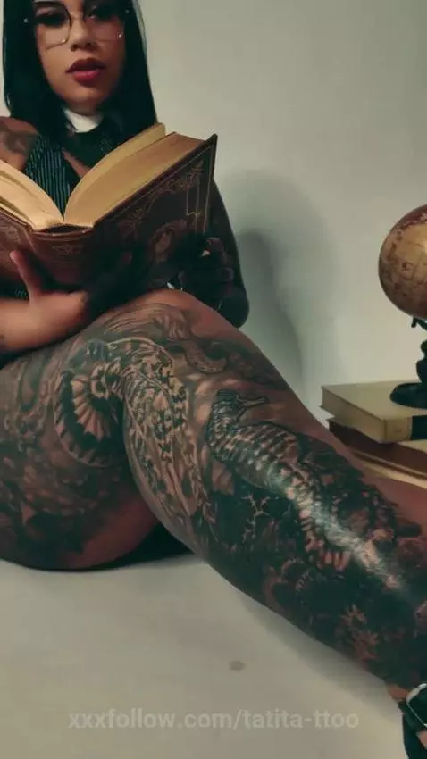 Today I want to feel intellectual and hot, come and enjoy to... by tatita-ttoo