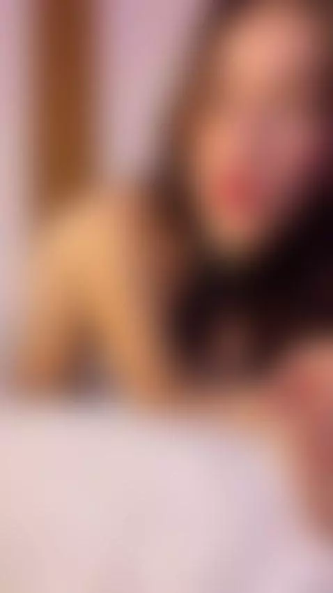 in my bed waiting for your arrival 😳🥵 by saorifox