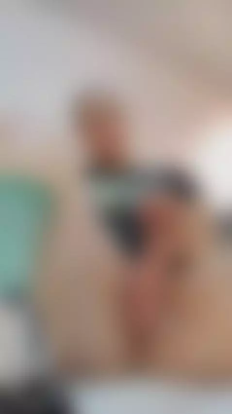 Mi coño esta listo y humedo para que lo folles.🍑😈 by niky-smit