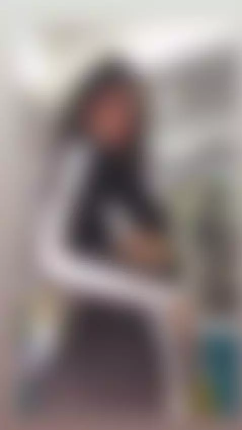 Do you like shemales with a huge cock like mine? fuck my ass... by melinaparker-1