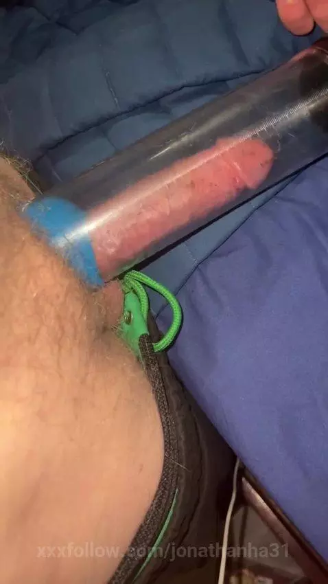 pumping by jonathanha31