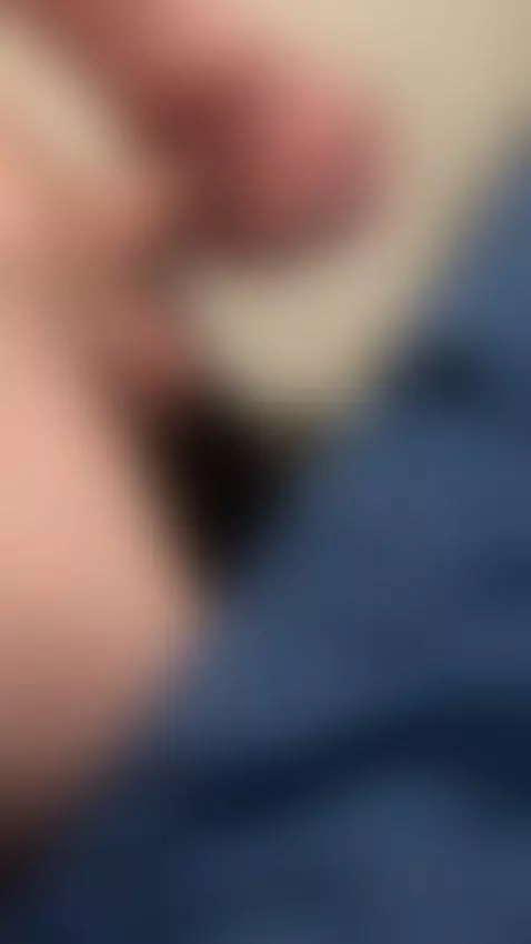 masturbatind by jonathanha31