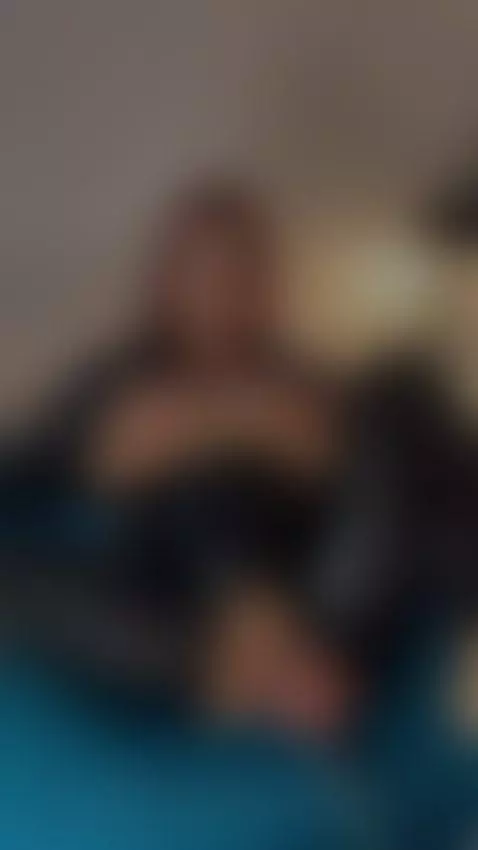 COME I WANT TO GET ON MY KNEES AND MAKE YOU CUM EVERYWHERE by anna-rogers