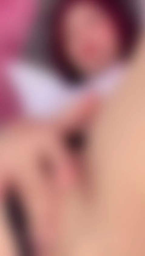 A very horny day, nobody who calms me by victoriaa-saenzz