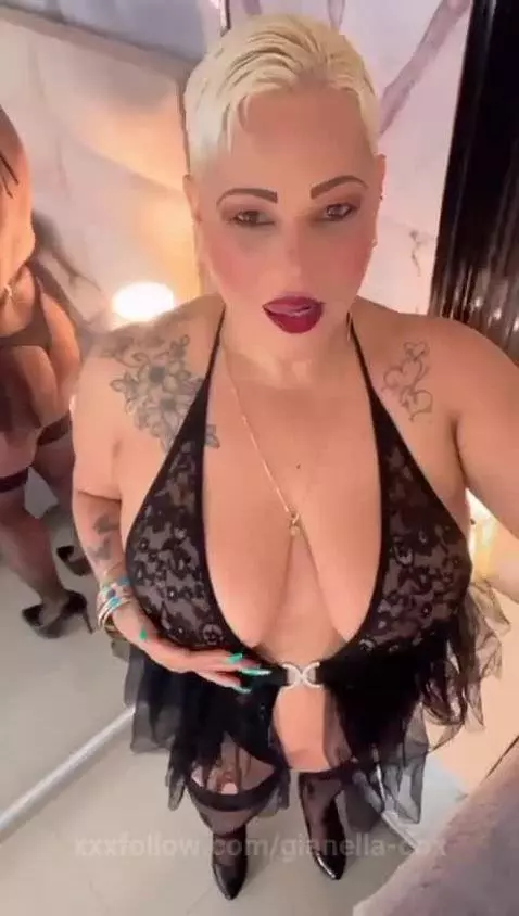 In the bedroom I want to put your big cock inside me, are yo... by gianella-cox