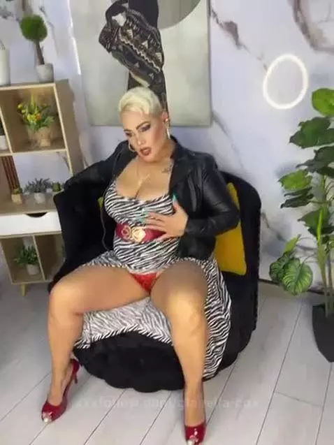 Do you want to make me have an orgasm in the living room? I ... by gianella-cox