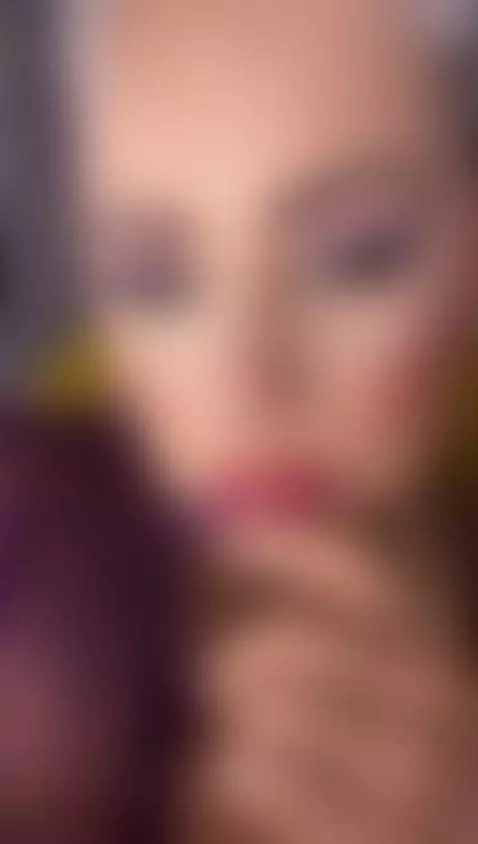 Do you want your cock in my hairy pussy? I'm wet for you. by gianella-cox