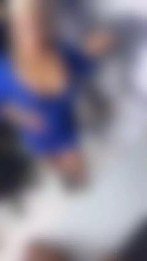 Blonde topless with a hairy pussy ready for an excellent fuc... by gianella-cox