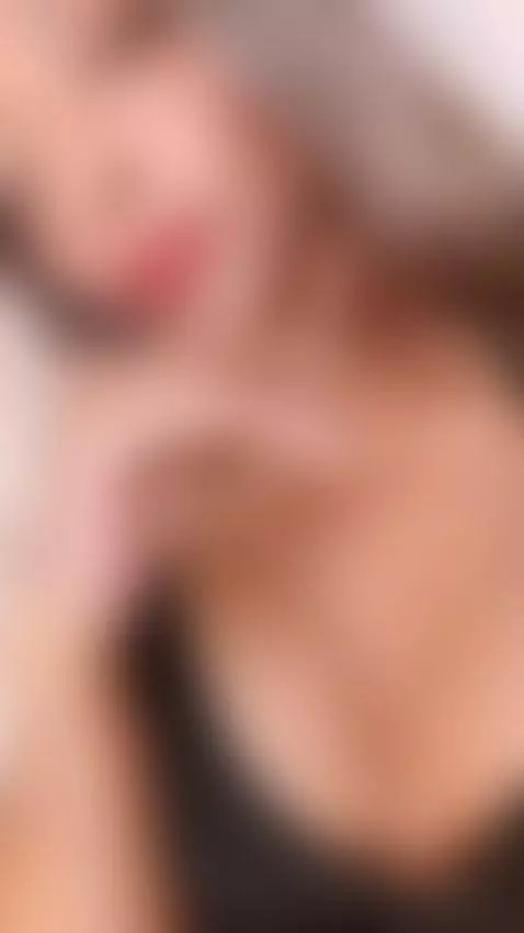 Hey you… I just logged in and I’m already curious about you. by briannachelsea