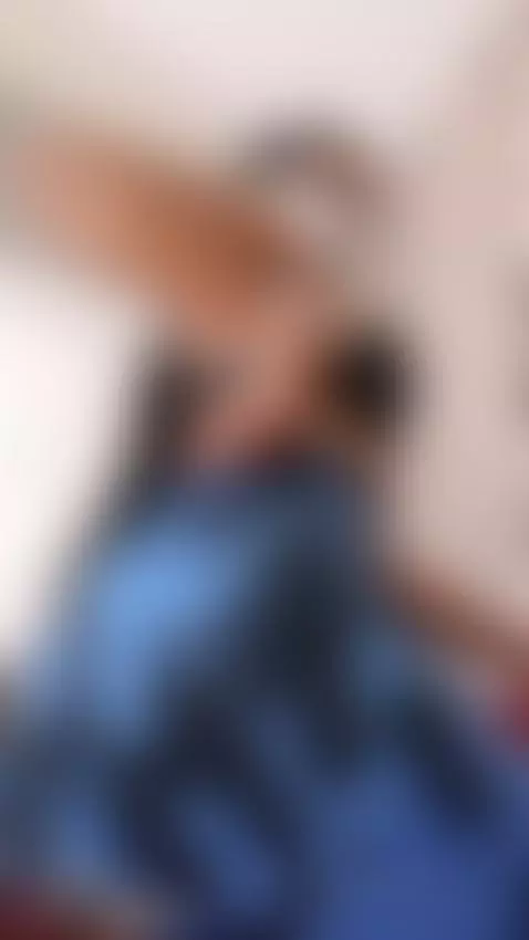 🔥 Don’t be shy, baby… let’s make the room hotter together by briannachelsea