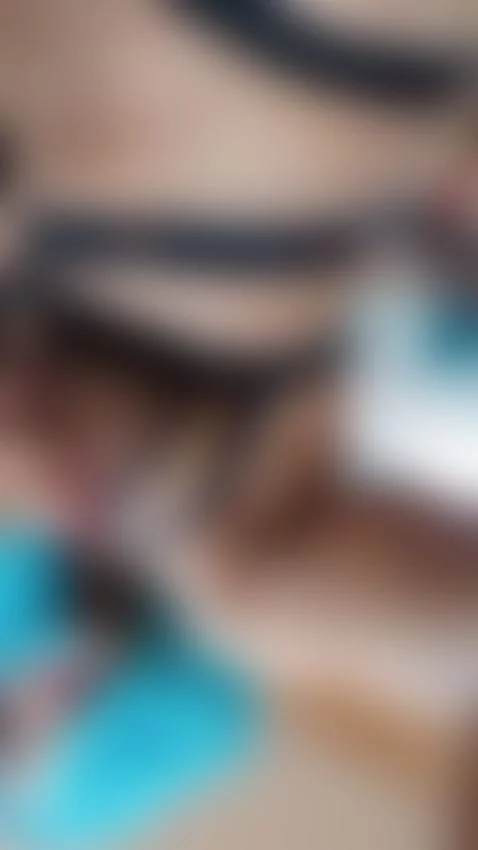 Do u see my blue hair?💙🙊 by briannachelsea