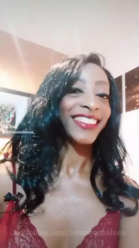 Awaken your senses with me! 🌟 I'm live and my body is burnin... by briannachelsea