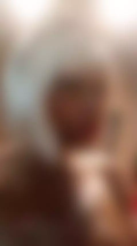 Your sexy milf is here to make you happy this day! by briannachelsea