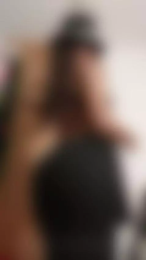 HAPPY NEW YEAR MY BEAUTIFUL LOVES, HAVE A DELICIOUS TIME, BL... by briannachelsea