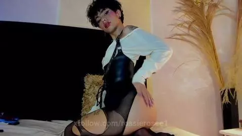 I'm back ! I'm a sexy cosplaygirl, visit me! 😘🔥 by rossierosse1