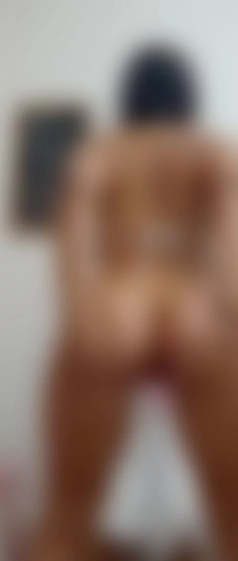 Clapping my ass for you, daddy by rouse-bonnet