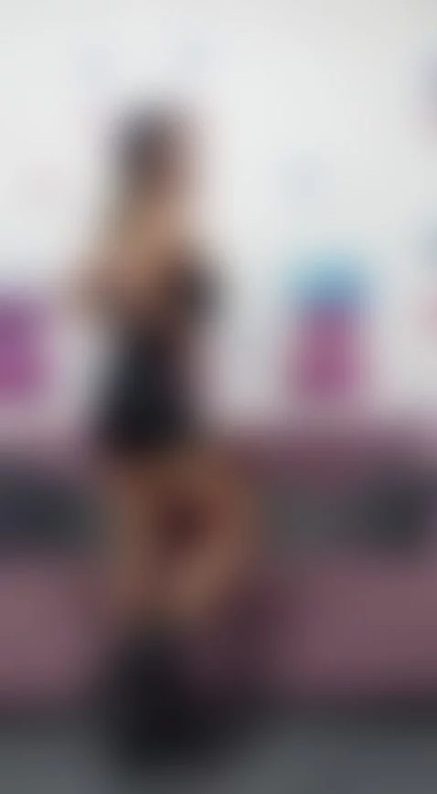 you like latex 😈 by antonellakling