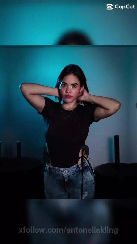 Very happy by antonellakling