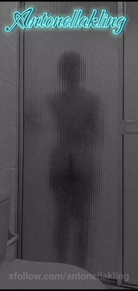 Ummmmm and if we have sex in the shower by antonellakling