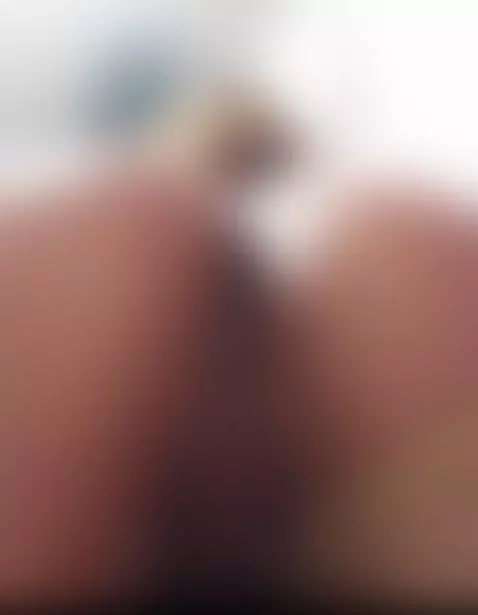 I want lots of kisses on the ass by antonellakling