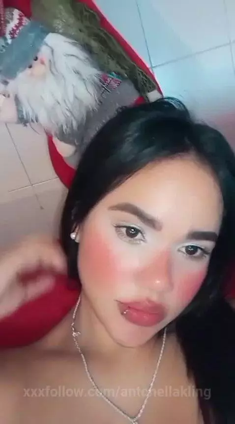 kisses by antonellakling