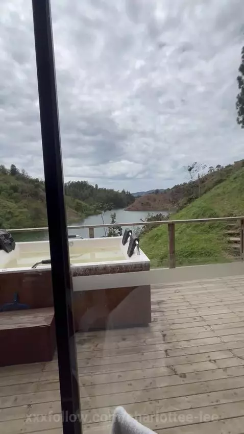 Only i want say Hi by charlottee-lee