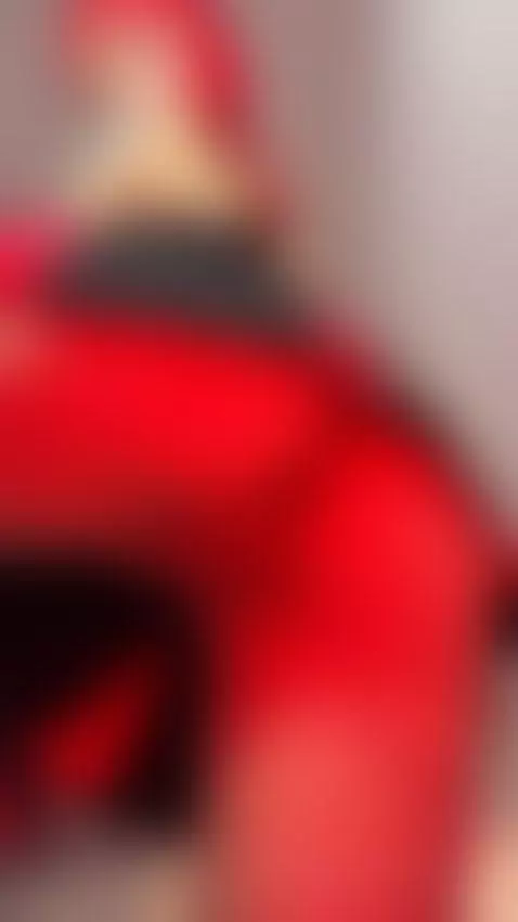 In your face 🥵🍑🍑 by charlottee-lee