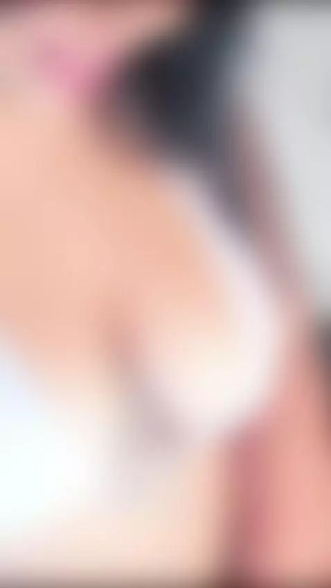 Don't miss out. Live and uncensored right now! 🥵 by sara-priya