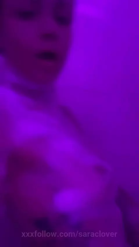 A bath with me? by saraclover