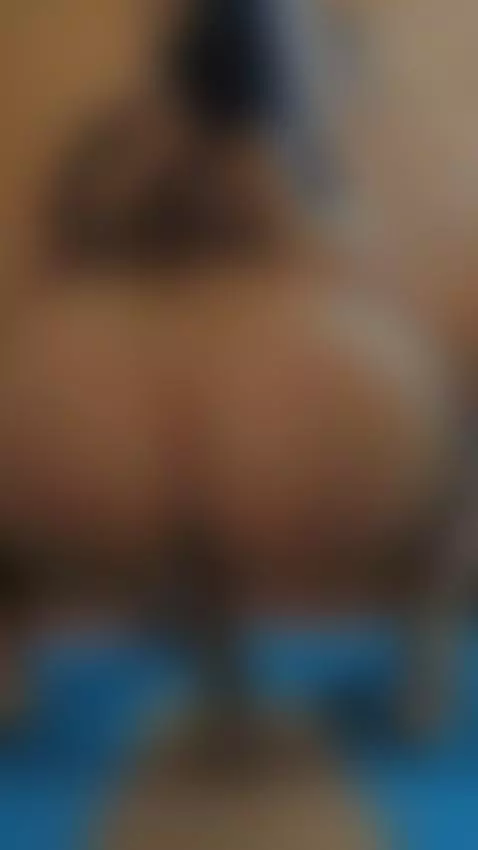 look at me in my backyard ,online in https://www.camsoda.com... by antonellarusso