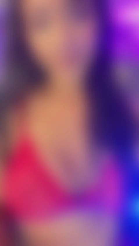 ONLINE NOW by jackelyn-lopezz