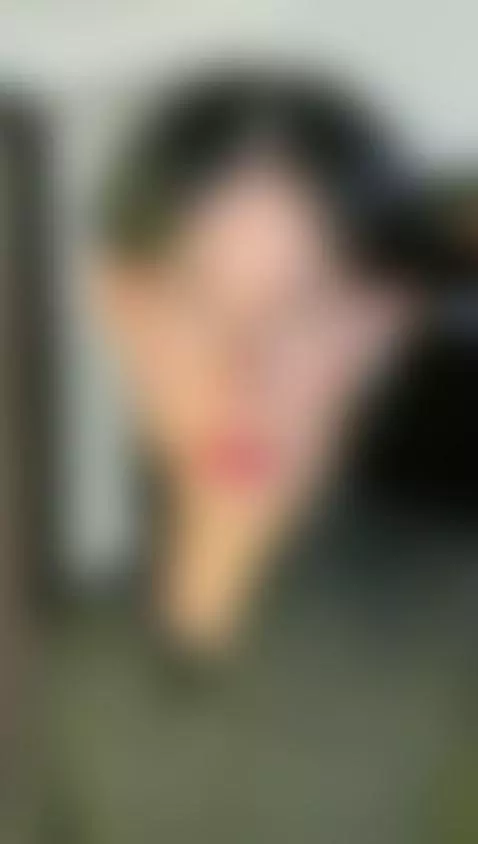 Just looking at you makes my skin crawl, I want to kiss you! by andywiillis