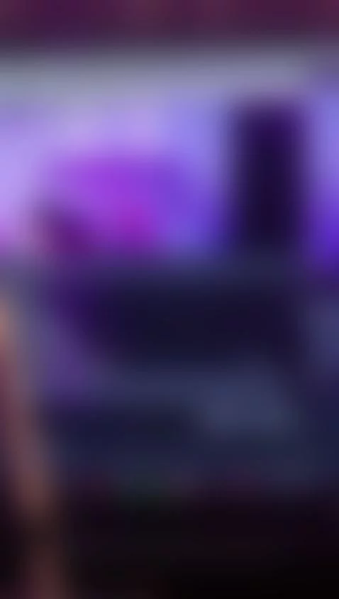 Online 🔥 by aliciacornny