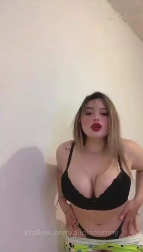 perfect view by aliciacornny